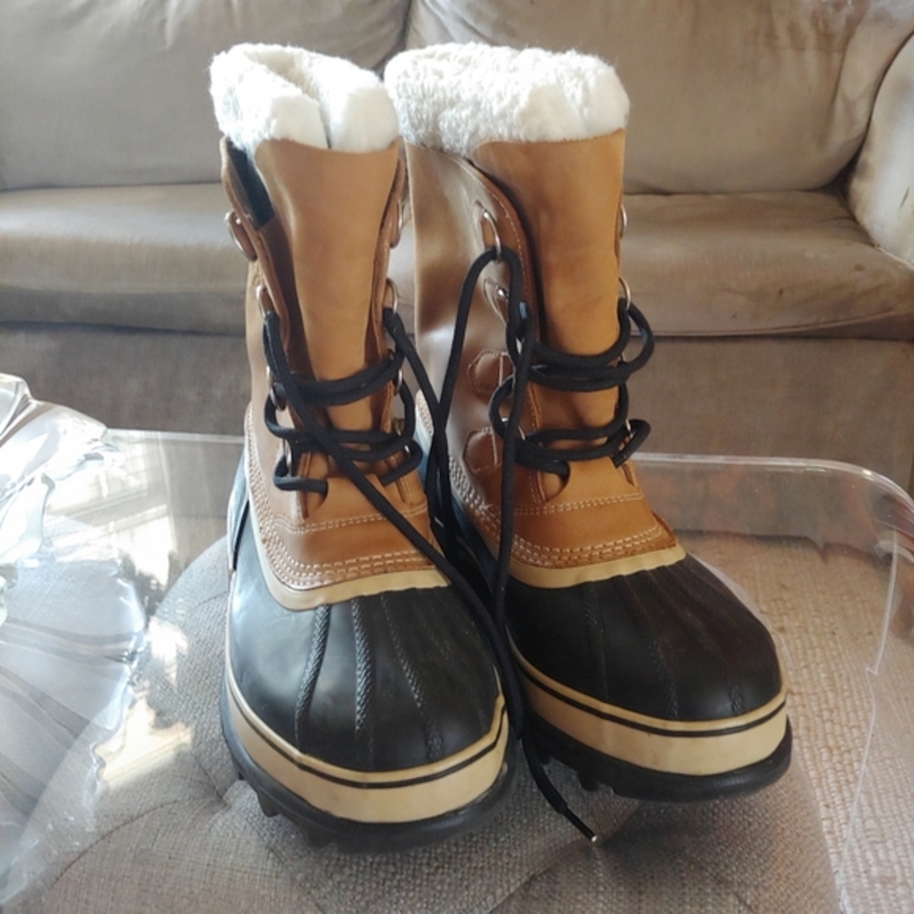 Sorel Men’s Caribou Snow Boot Size 10 Water proof